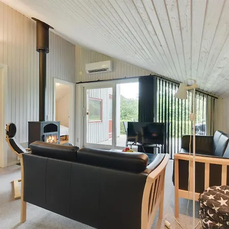 Corinna - 28km From The Sea In Western Jutland By Interhome